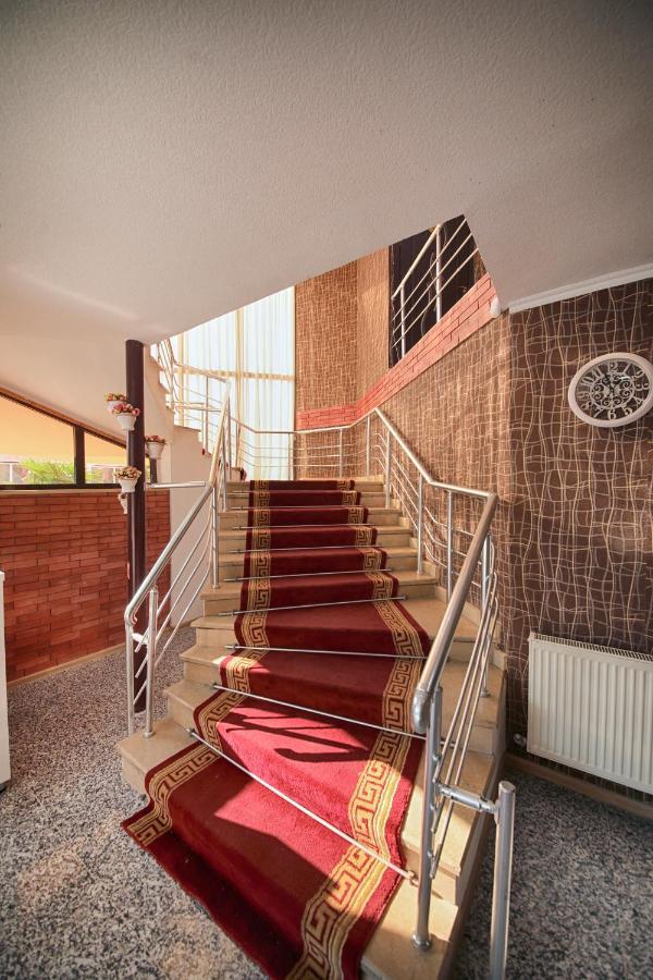 Hotel Tamari كوتايسي المظهر الخارجي الصورة