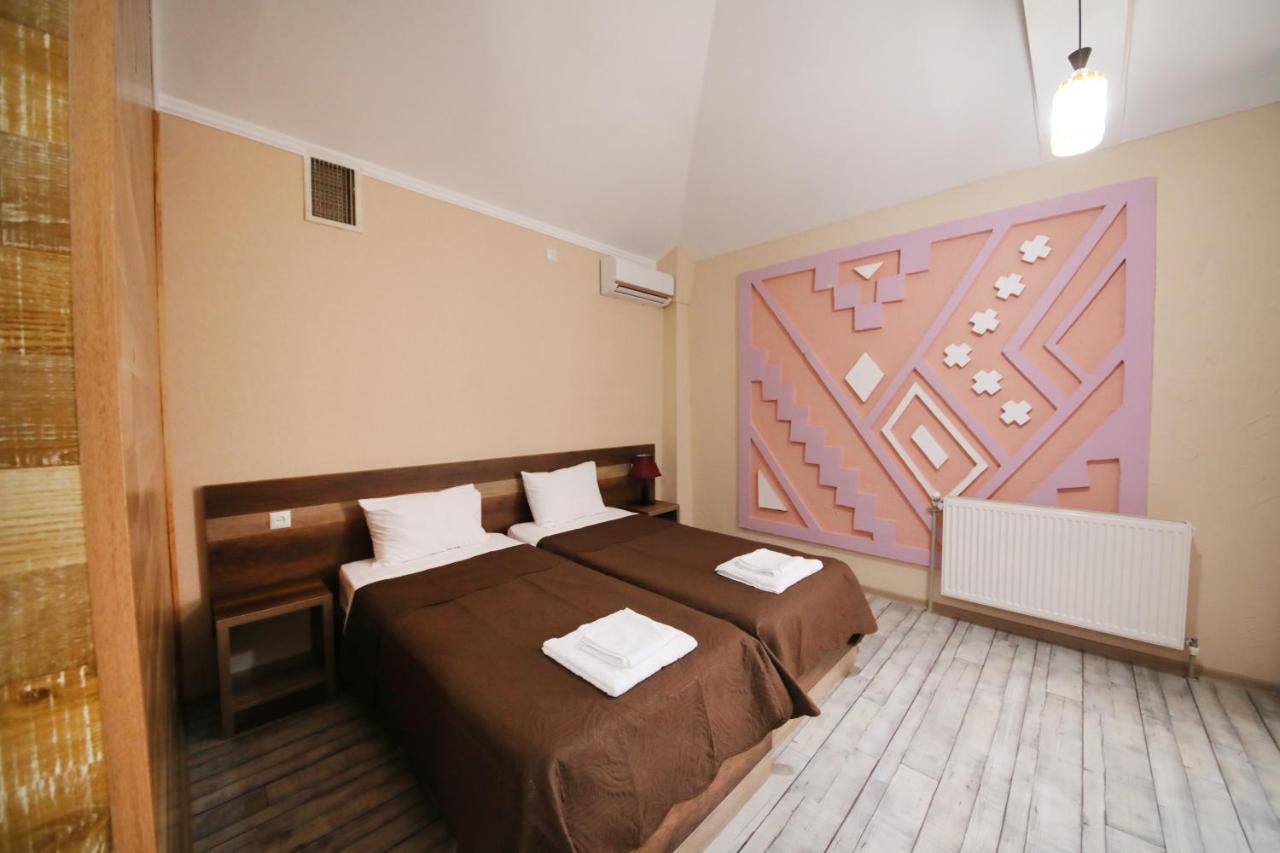 Hotel Tamari كوتايسي المظهر الخارجي الصورة